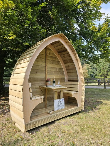 Party pod seater bench table - party,